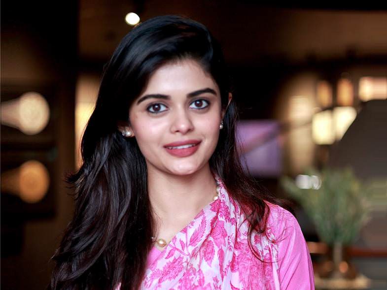 Yashmay's Director
